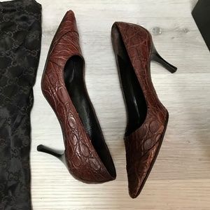 Gucci Chocolate Crocodile Pumps Size 6.5